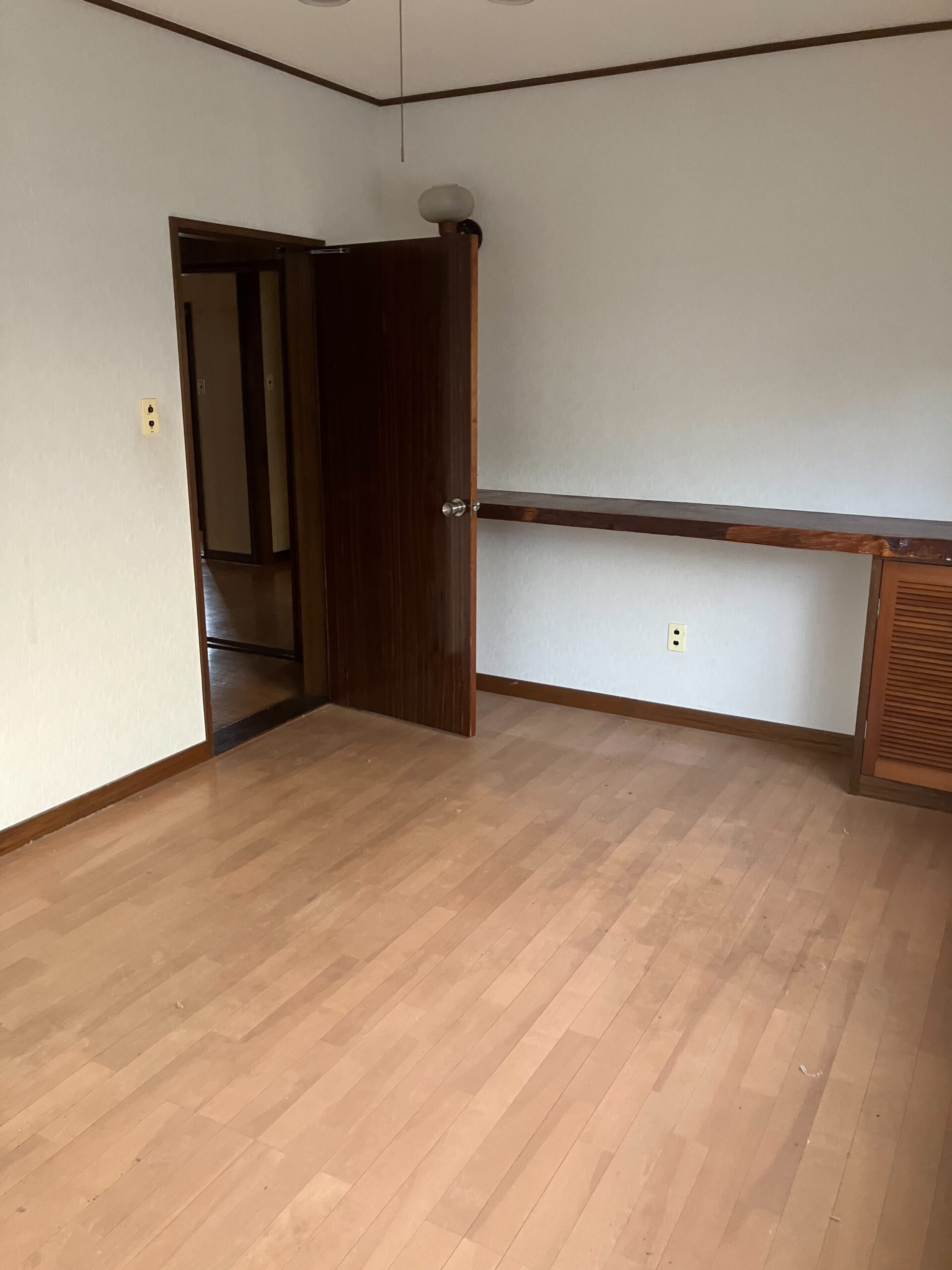 『遺品整理士にお任せください』